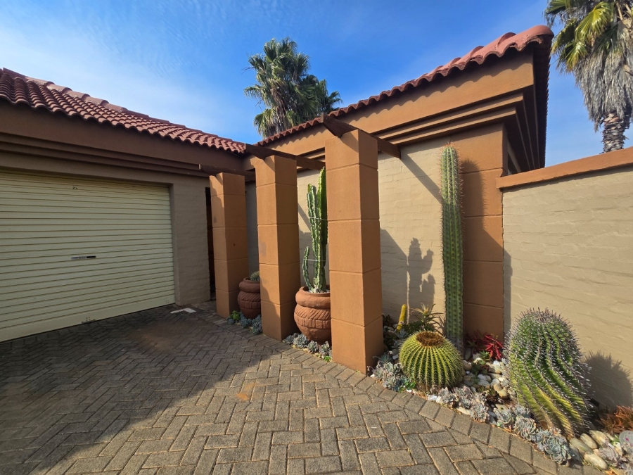 2 Bedroom Property for Sale in Heuwelsig Free State